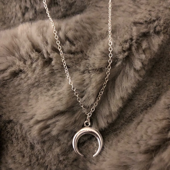 Unbranded Jewelry - NEW Silver Bohemian Crescent Horn Moon Pendant ❤️